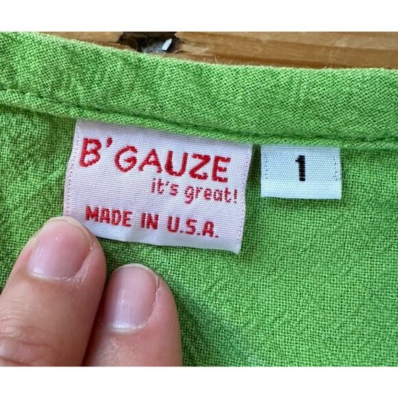 B’gauze Shark Bite Hem Top Size 1 (US Small) 100% Gauzy Cotton Women’s Green - Picture 3 of 8